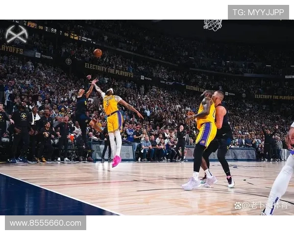 2015年NBA季后赛雷霆与勇士的巅峰对决回顾与精彩瞬间分析