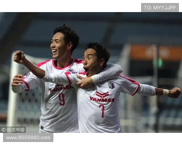 大阪与阿德莱实时对决精彩回顾及赛况分析