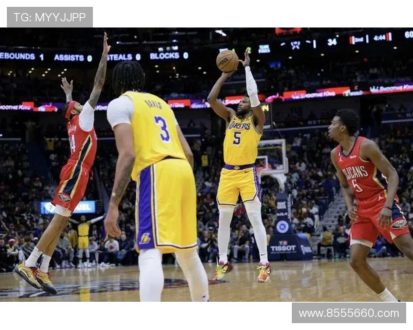 戴维斯在对阵鹈鹕的比赛中狂砍41分展现超强实力引发热议