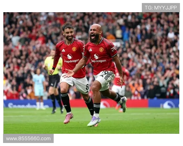 曼城与曼联激战联赛杯谁能在德比中笑到最后