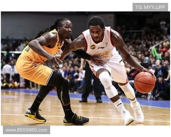 广州滑板队在攀岩联赛中以72分稳居积分榜首位